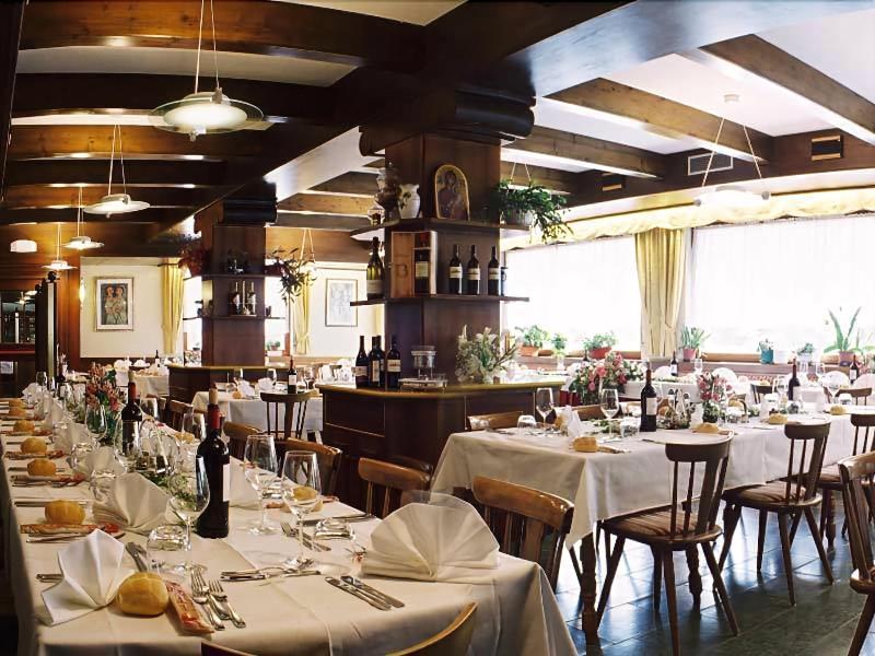 Hotel Stella Alpina Falcade Ngoại thất bức ảnh