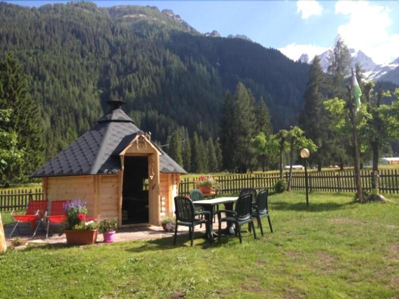 Hotel Stella Alpina Falcade Ngoại thất bức ảnh