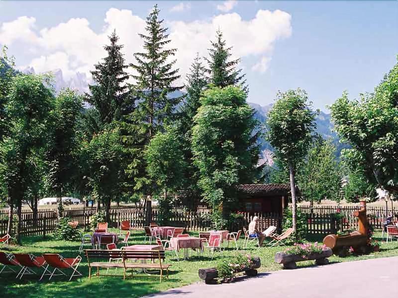 Hotel Stella Alpina Falcade Ngoại thất bức ảnh