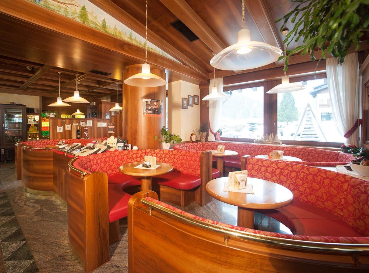 Hotel Stella Alpina Falcade Ngoại thất bức ảnh