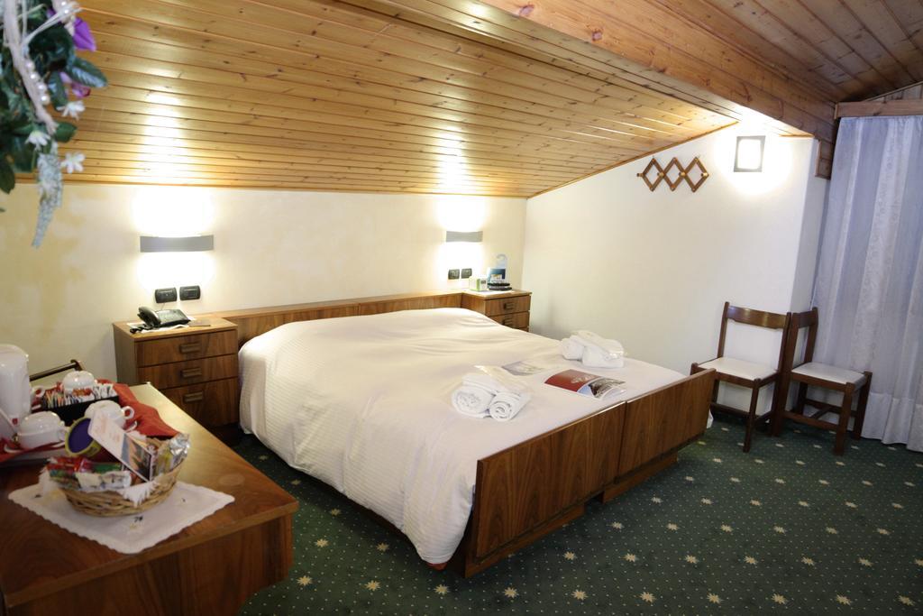 Hotel Stella Alpina Falcade Ngoại thất bức ảnh