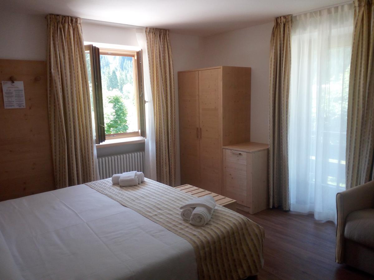 Hotel Stella Alpina Falcade Ngoại thất bức ảnh
